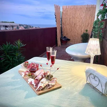 Le Del Lungomare Bed & Breakfast *