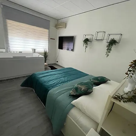 Le Del Lungomare Bed & Breakfast